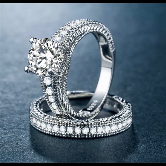 Ring - Picture 5 of 5